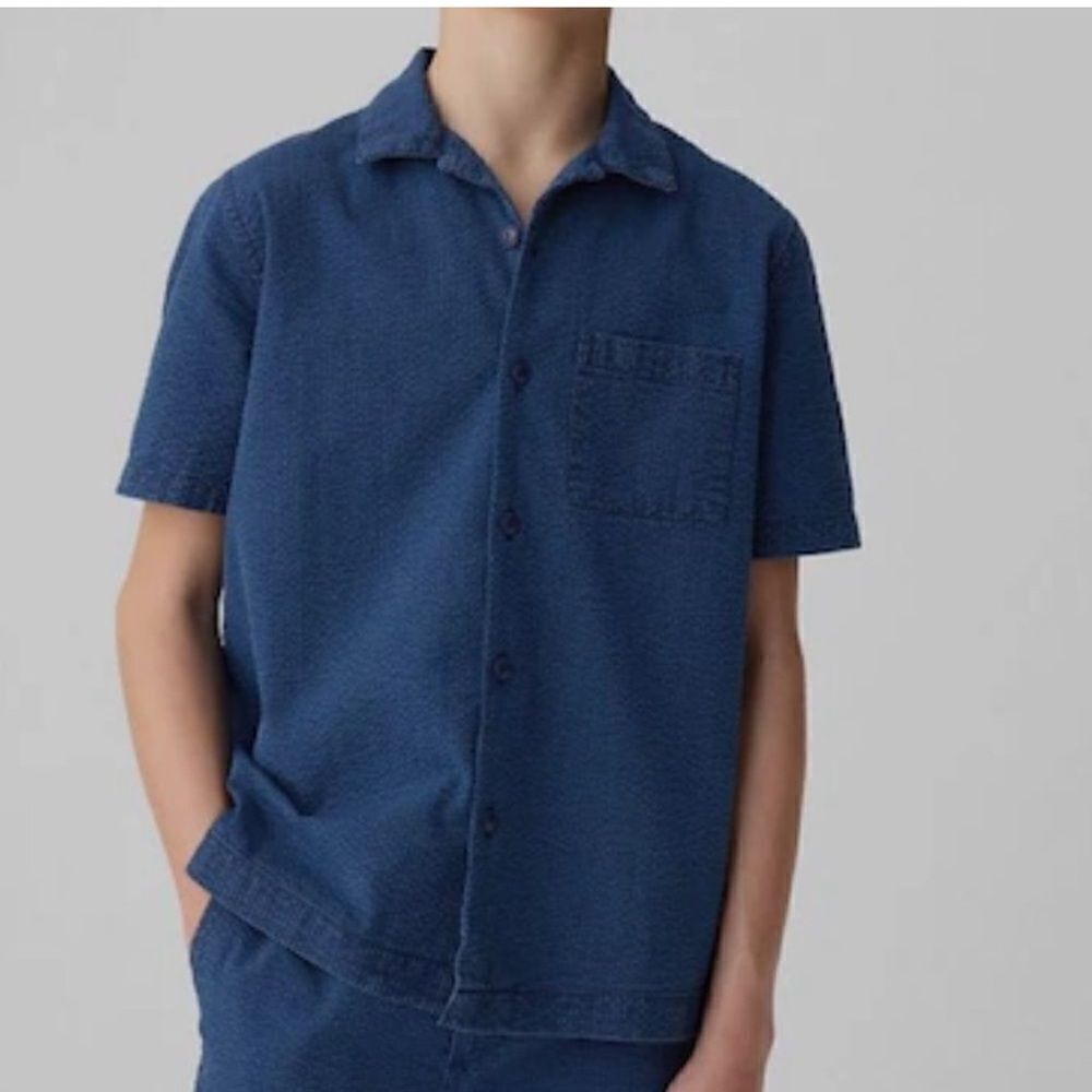 Zara Boys Button Down Blue Seersucker Oxford
Shirt(Size XS 4-5yrs)